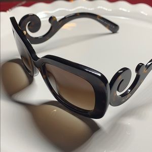 Authentic PRADA woman sunglasses